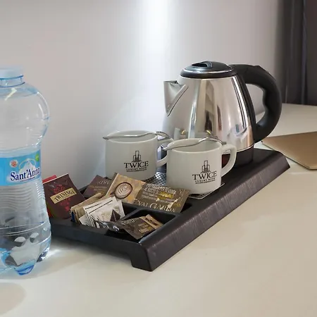 Bed & Breakfast Twice -