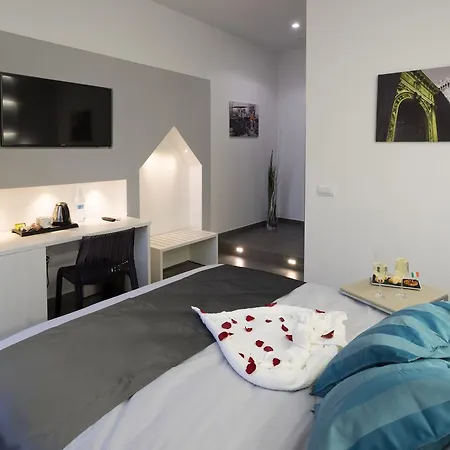Twice - Bed & Breakfast 2*